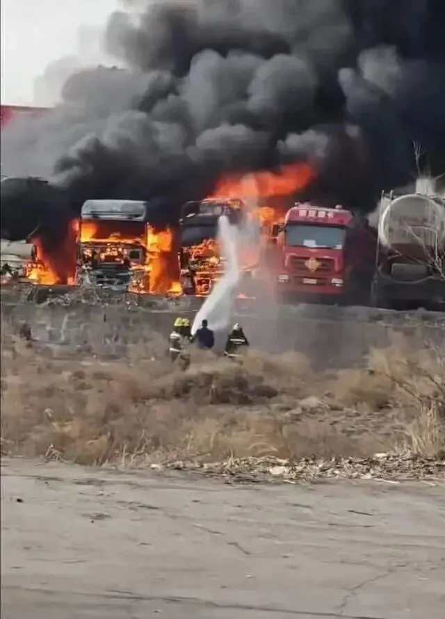 【新闻速递】陕西一加气站附近多